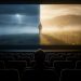 découvrez comment la musique façonne nos émotions, guide notre attention et transforme notre perception des films à travers une analyse de son rôle au cinéma.